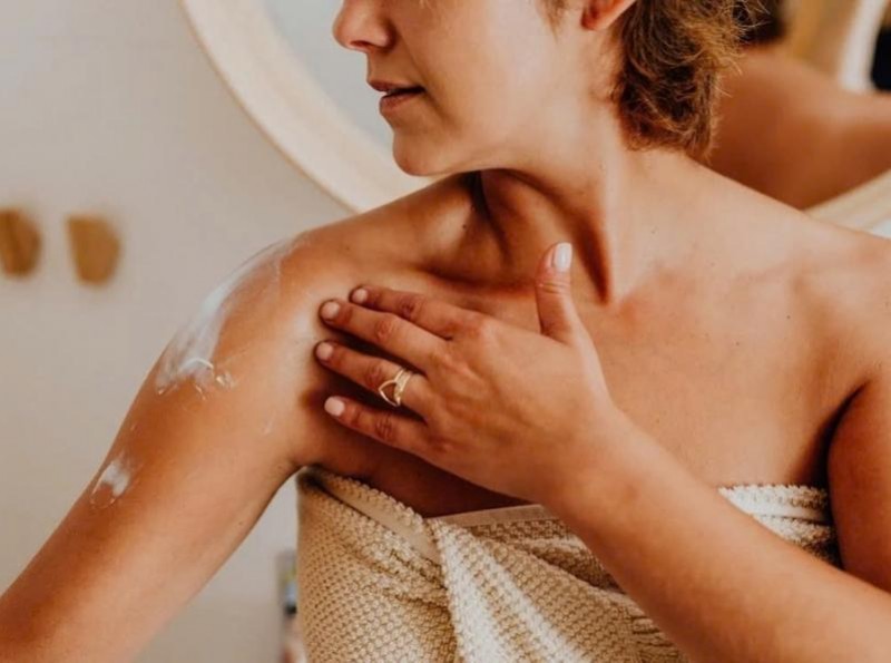 Dưỡng da body, đừng bỏ sót những vùng da này