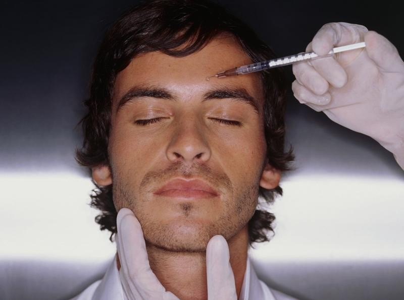 Nếu chàng tiêm Botox, nàng có ủng hộ không?